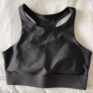 ALO YOGA never worn crop top for working out.